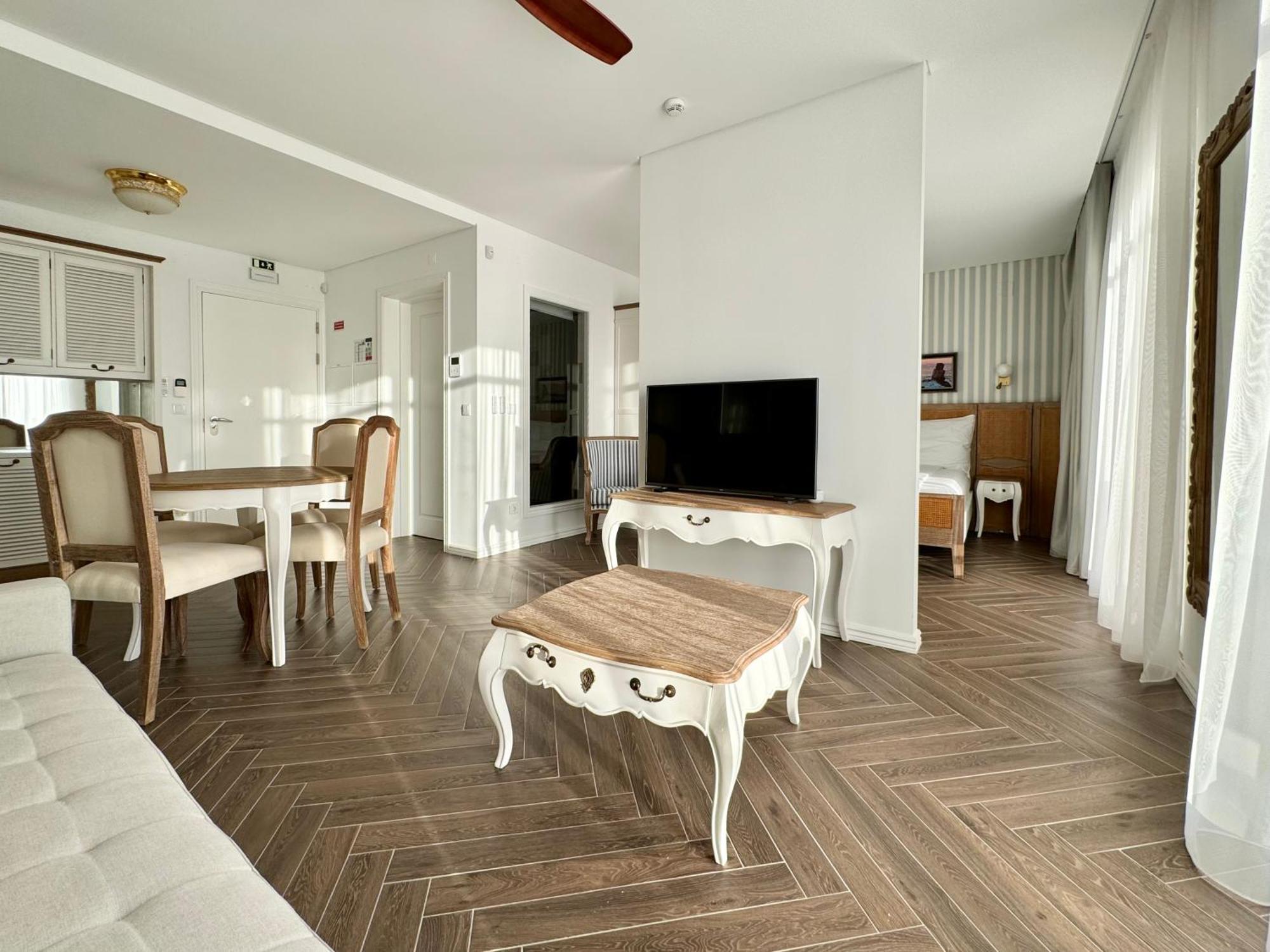 Ocean View Apartments Lourinhã Rum bild