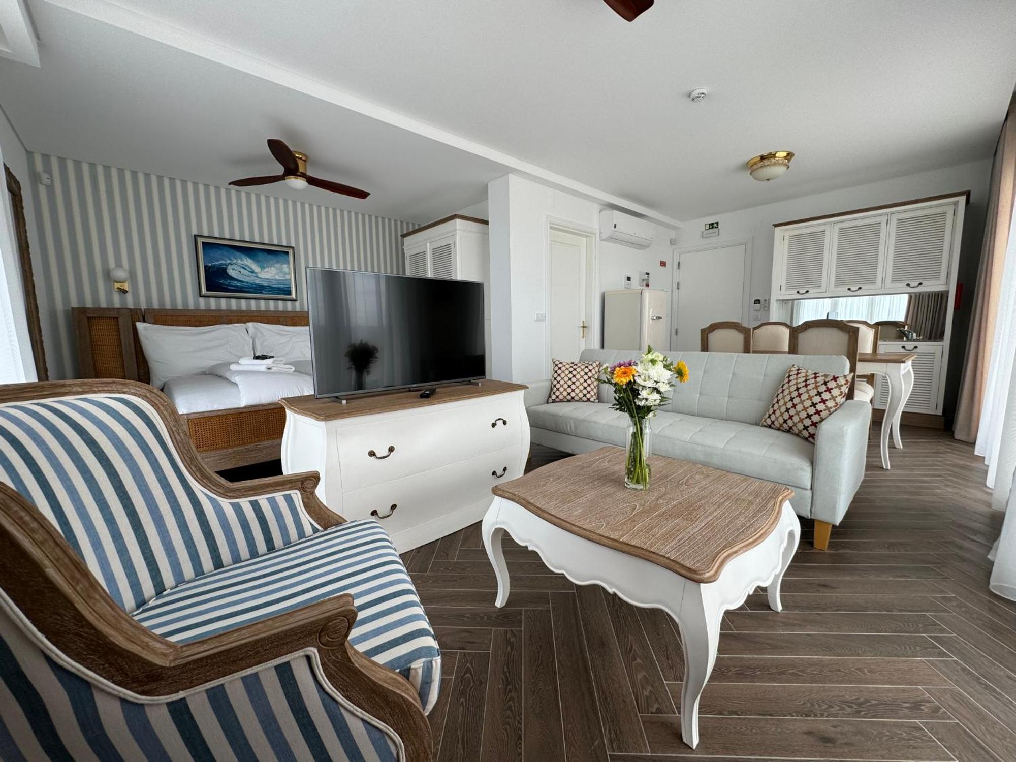 Ocean View Apartments Lourinhã Exteriör bild