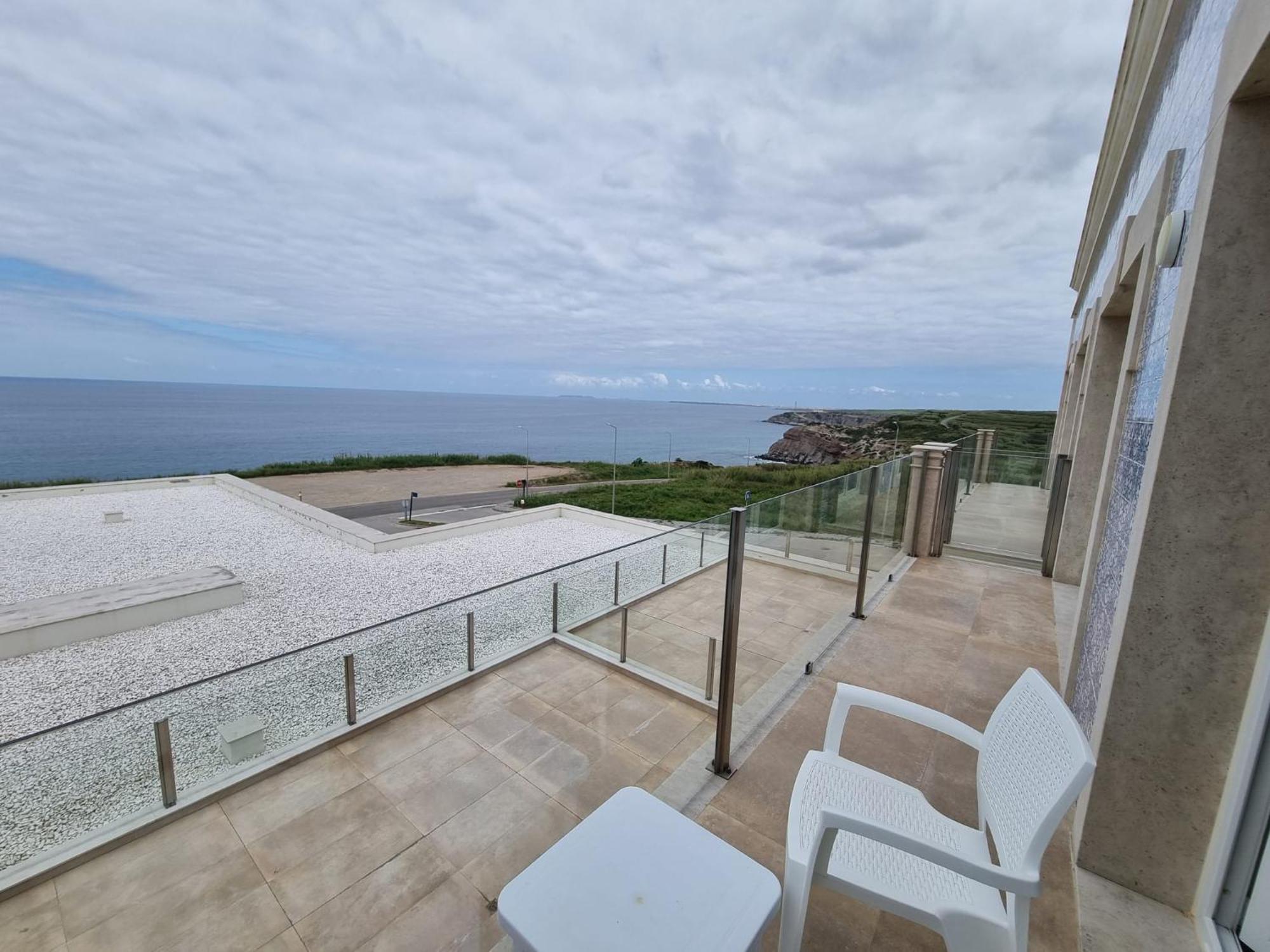 Ocean View Apartments Lourinhã Exteriör bild